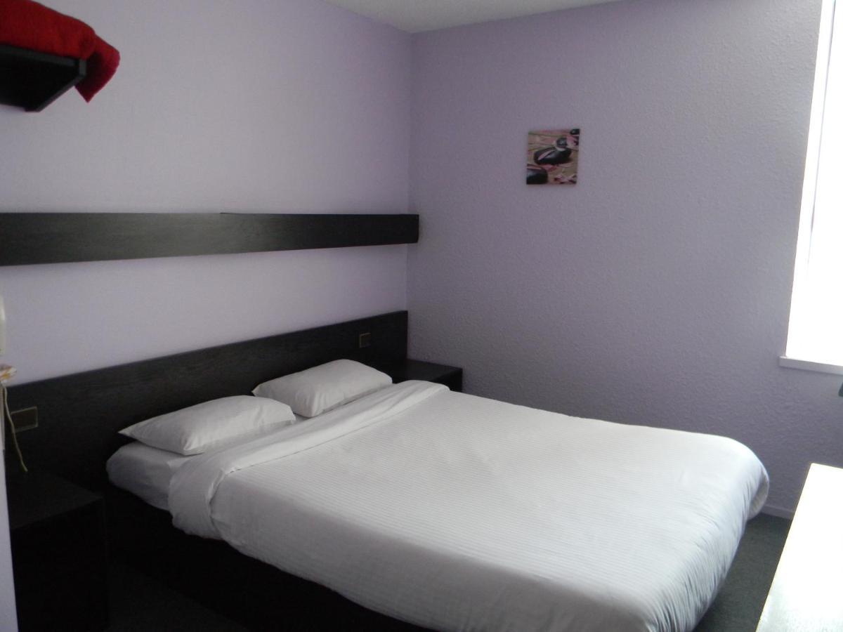 Class-Hôtel Poitiers Quarto foto