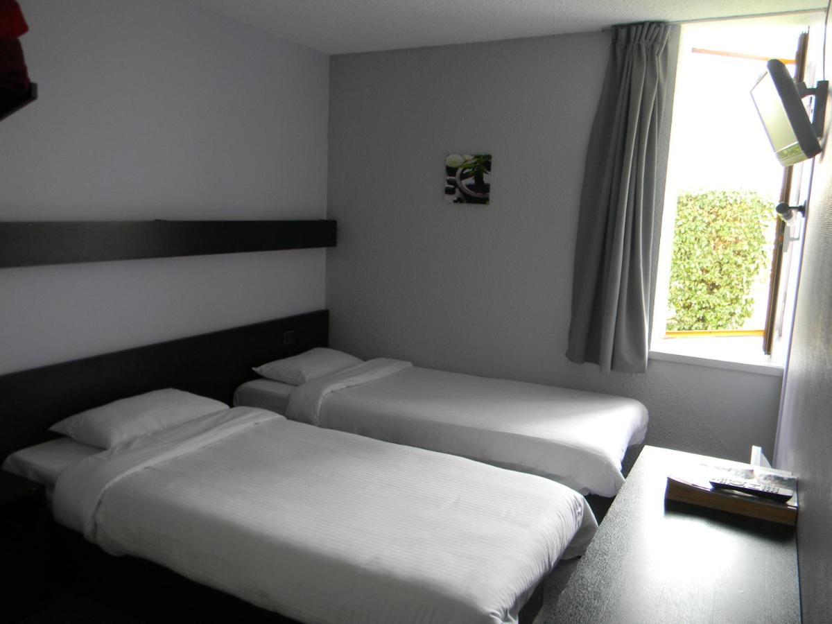 Class-Hôtel Poitiers Quarto foto